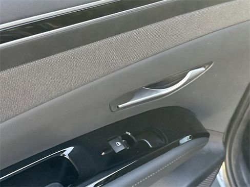 Certified 2023 Hyundai Tucson SEL image 17