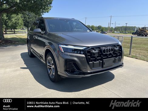 Used 2025 Audi Q7 2.0T Premium Plus w/ Premium Plus Package AWD/4WD image 1