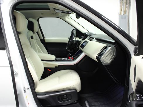 Used 2022 Land Rover Range Rover Sport HSE Silver Edition image 16