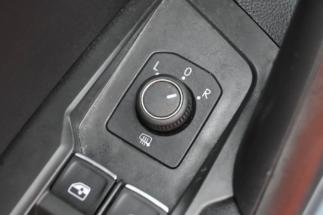 Used 2023 Volkswagen Tiguan SE R-Line FWD image 12