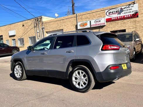 Used 2016 Jeep Cherokee Latitude w/ Comfort/Convenience Group image 3