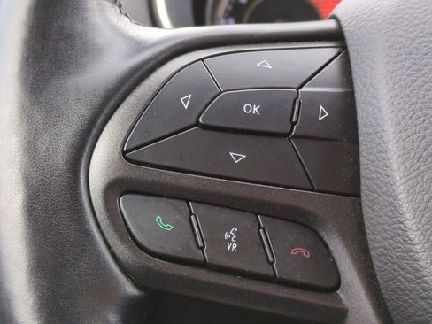 Used 2020 Jeep Cherokee Trailhawk w/ Cold Weather Group image 28