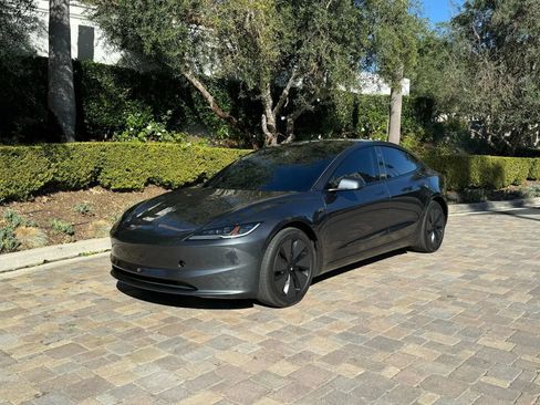 Used 2024 Tesla Model 3 Long Range RWD image 2