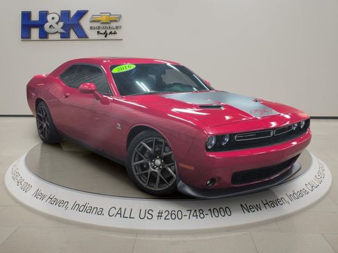 Used 2016 Dodge Challenger R/T Scat Pack w/ Leather Interior Group RWD image 1