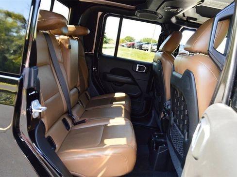 Certified 2020 Jeep Gladiator Rubicon w/ LED Lighting Group image 35