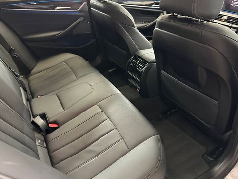 Certified 2023 BMW 530e 530e w/ M Sport Package image 31