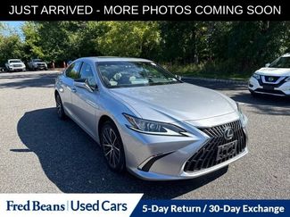 Used 2024 Lexus ES 350 w/ Premium Package FWD video 1