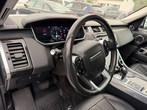 Used 2019 Land Rover Range Rover Sport HSE AWD/4WD image 18