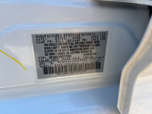 Used 2025 Nissan Sentra SV FWD image 27