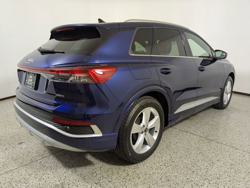 Certified 2026 Audi Q4 e-tron Premium w/ Convenience Package image 7