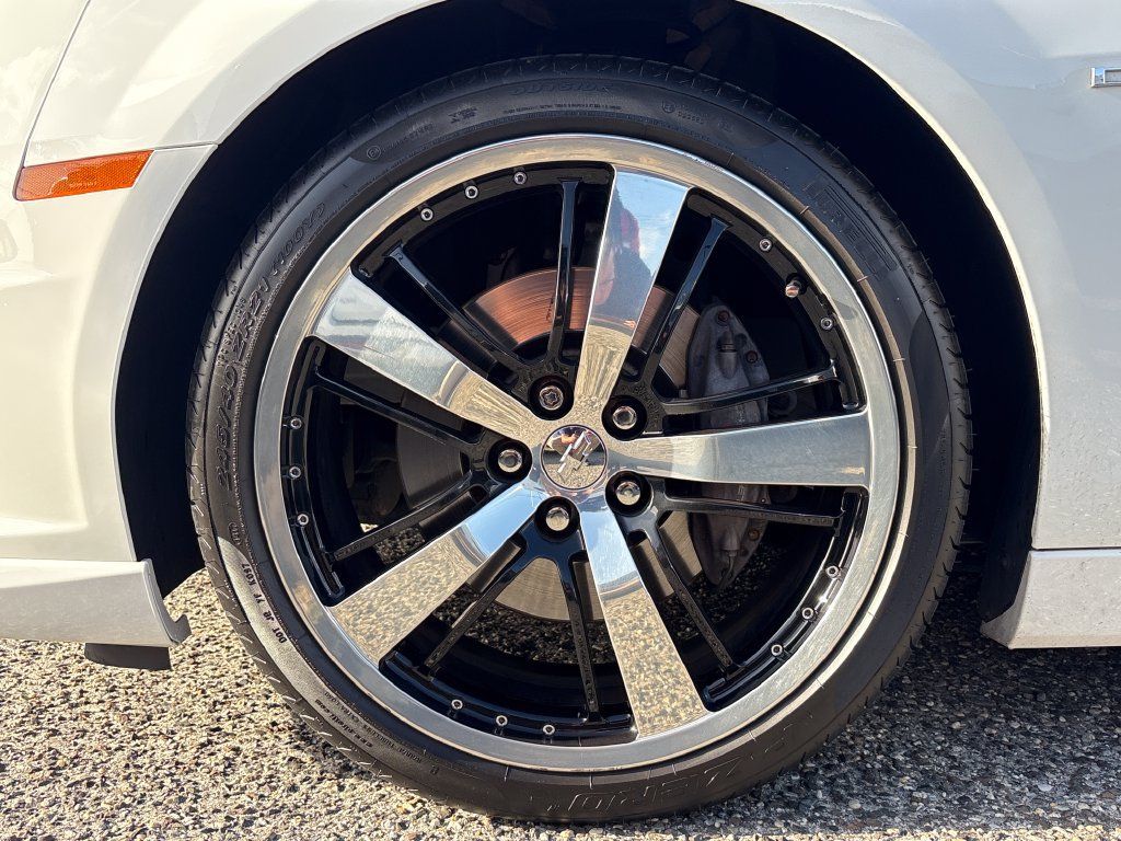 Used 2011 Chevrolet Camaro SS RWD image 14