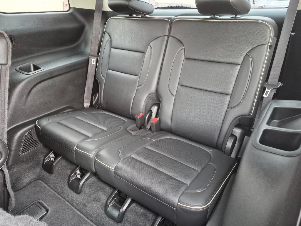 Used 2022 GMC Acadia Denali w/ Black Diamond Edition FWD image 26