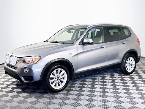 Used 2017 BMW X3 xDrive28i w/ Premium Package image 4