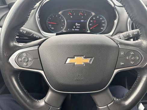 Used 2020 Chevrolet Traverse LT FWD image 11