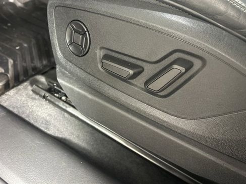 Used 2024 Audi Q8 e-tron Premium Plus w/ Premium Plus Package image 24