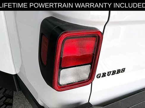Used 2025 Jeep Gladiator Sport AWD/4WD image 43