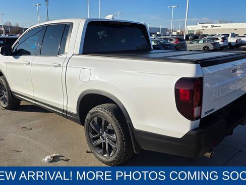 Used 2024 Honda Ridgeline Sport image 3