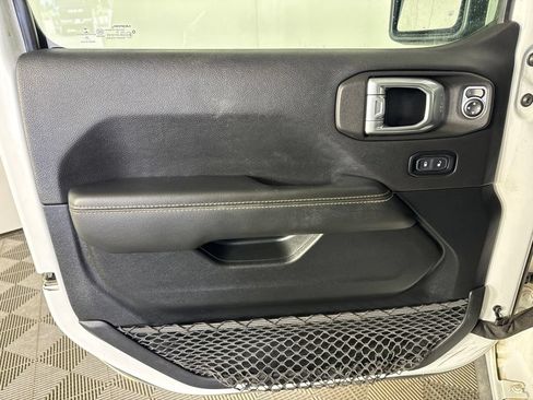 Certified 2021 Jeep Gladiator Overland AWD/4WD image 26