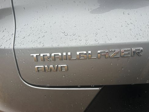 Used 2023 Chevrolet TrailBlazer LT w/ Convenience Package image 35