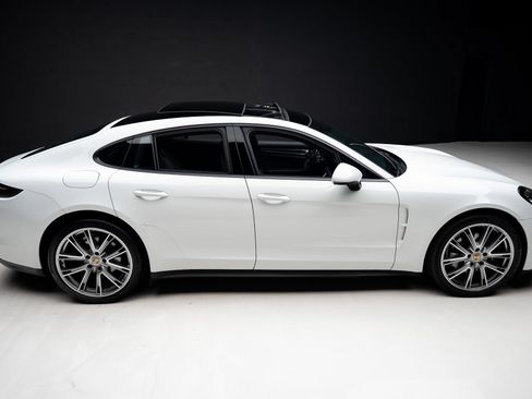 Used 2023 Porsche Panamera 4 AWD/4WD image 33