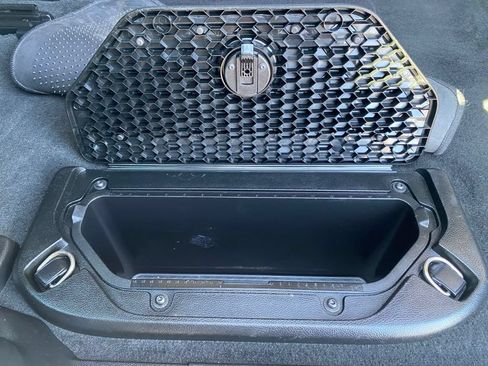 Used 2020 RAM 1500 Tradesman AWD/4WD image 17