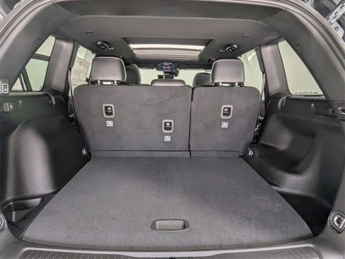 New 2025 Jeep Grand Cherokee Limited w/ Luxury Tech Group II image 28