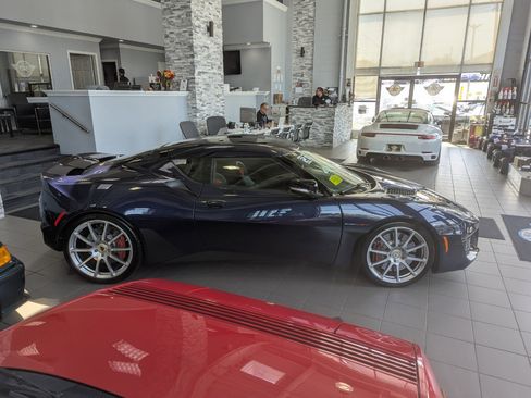 Used 2021 Lotus Evora image 39