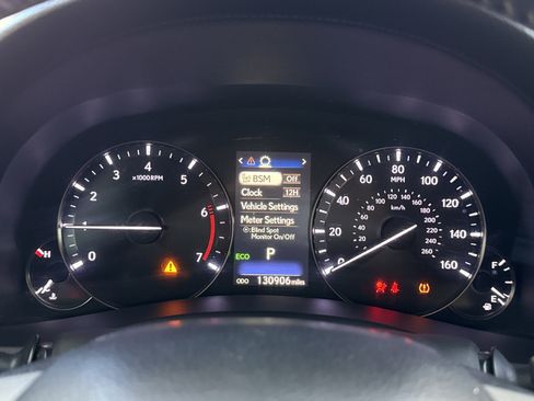 Used 2016 Lexus GS 200t image 14