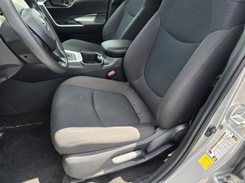 Certified 2023 Toyota RAV4 LE AWD/4WD image 21