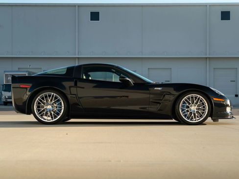 Used 2010 Chevrolet Corvette ZR1 w/ Preferred Equipment Group image 19