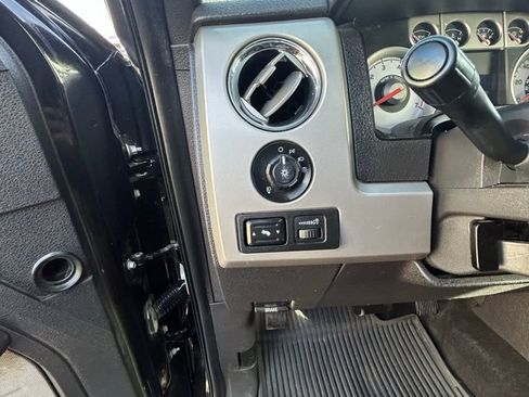 Used 2010 Ford F150 Lariat image 16