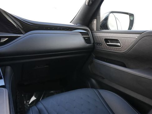 Used 2025 INFINITI QX80 Autograph w/ Autograph Exterior Package image 8