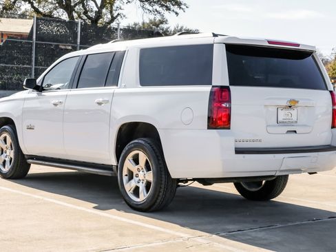 Used 2020 Chevrolet Suburban LT image 11