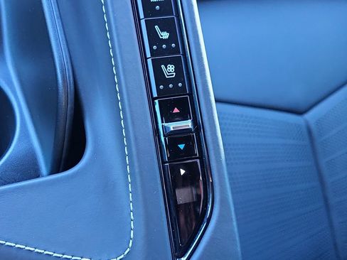 Used 2023 Chevrolet Corvette Stingray Premium Cpe w/ Z51 Performance Package image 30