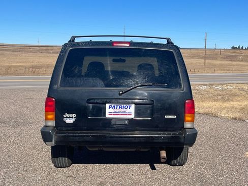 Used 2000 Jeep Cherokee Sport image 4