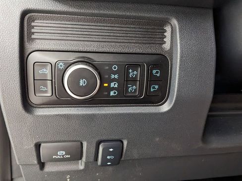 Certified 2025 Ford F250 Platinum AWD/4WD image 23