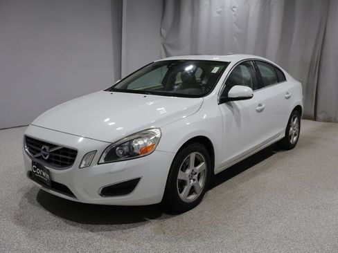Used 2013 Volvo S60 T5 AWD/4WD image 5