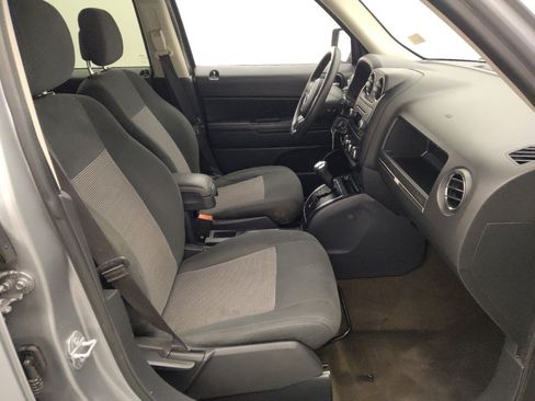 Used 2015 Jeep Patriot Sport w/ Power Value Group image 21