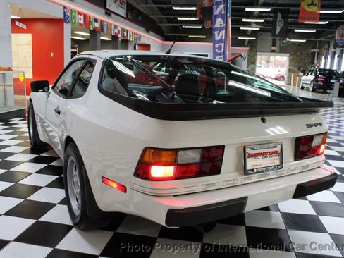 Used 1988 Porsche 944 Coupe image 11