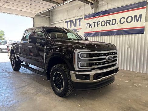 Certified 2025 Ford F250 Lariat w/ Tremor Off-Road Package AWD/4WD image 2