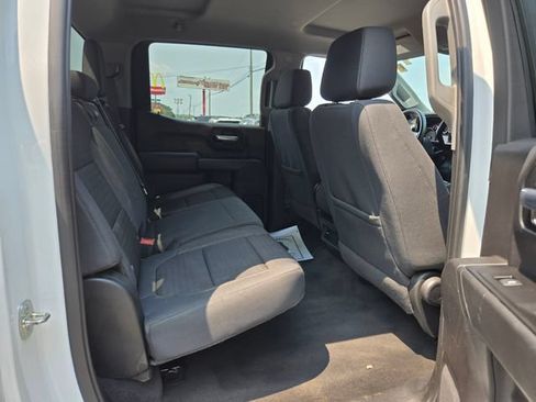 Used 2020 Chevrolet Silverado 1500 LT RWD image 17