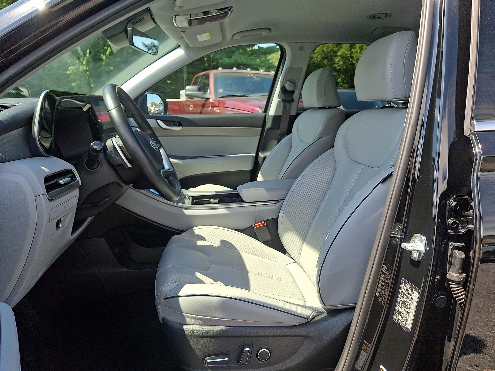 Certified 2025 Hyundai Palisade SEL AWD/4WD image 15