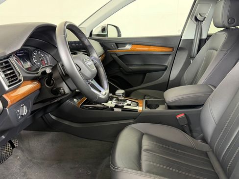 Used 2023 Audi Q5 2.0T Premium w/ Convenience Package AWD/4WD image 5