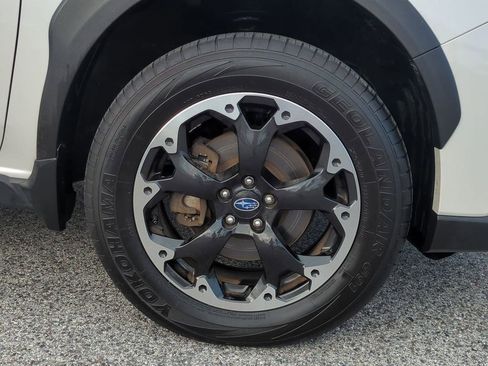 Used 2023 Subaru Crosstrek 2.0i Premium image 13