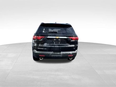Used 2023 Chevrolet Traverse LT w/ Rear Camera Mirror Package image 43