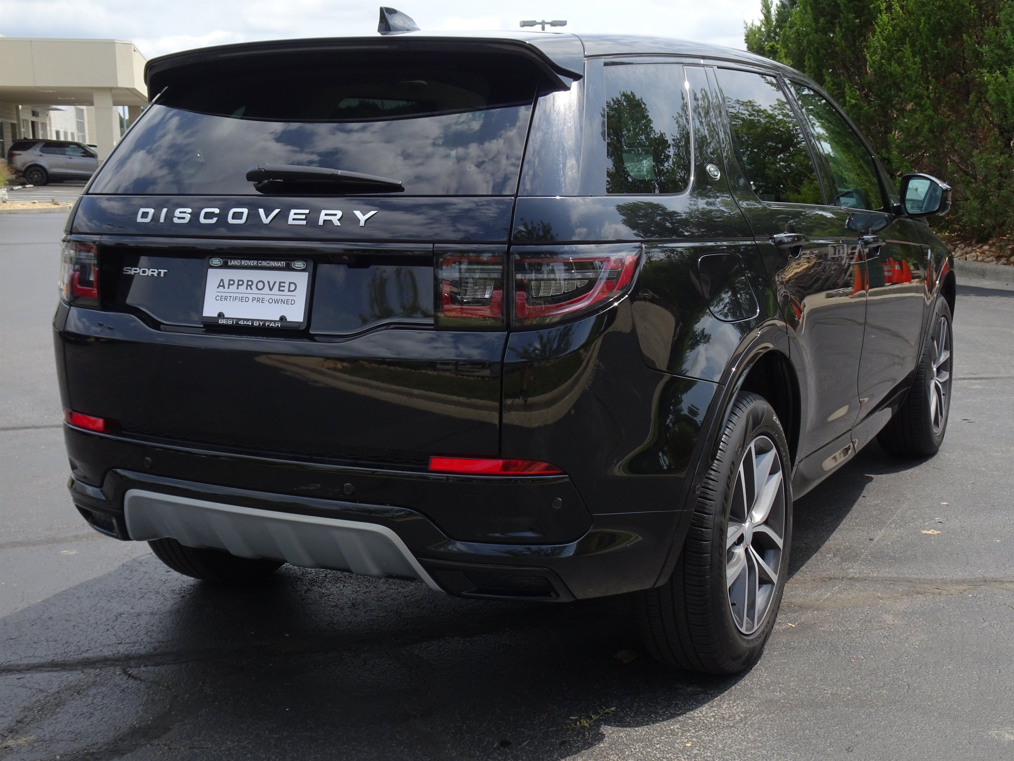 Certified 2025 Land Rover Discovery Sport S AWD/4WD image 10