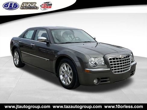 Used 2008 Chrysler 300 C w/ Protection Group II RWD image 1