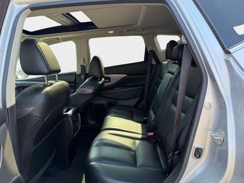Used 2020 Nissan Murano SL w/ Moonroof Package AWD/4WD image 10