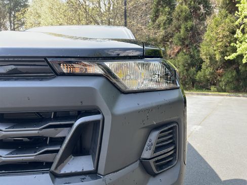 Used 2025 Chevrolet Colorado W/T w/ Advanced Trailering Package image 14