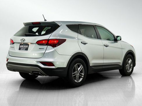Used 2018 Hyundai Santa Fe Sport FWD image 5